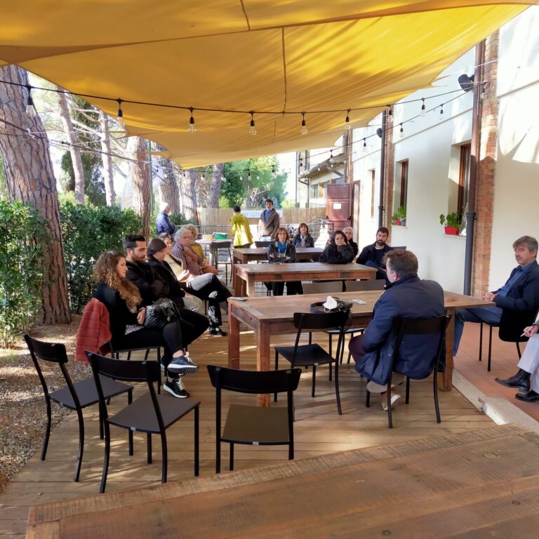 Dialogo sull'importanza dell'agrobiodiversità e importanza comunità del cibo